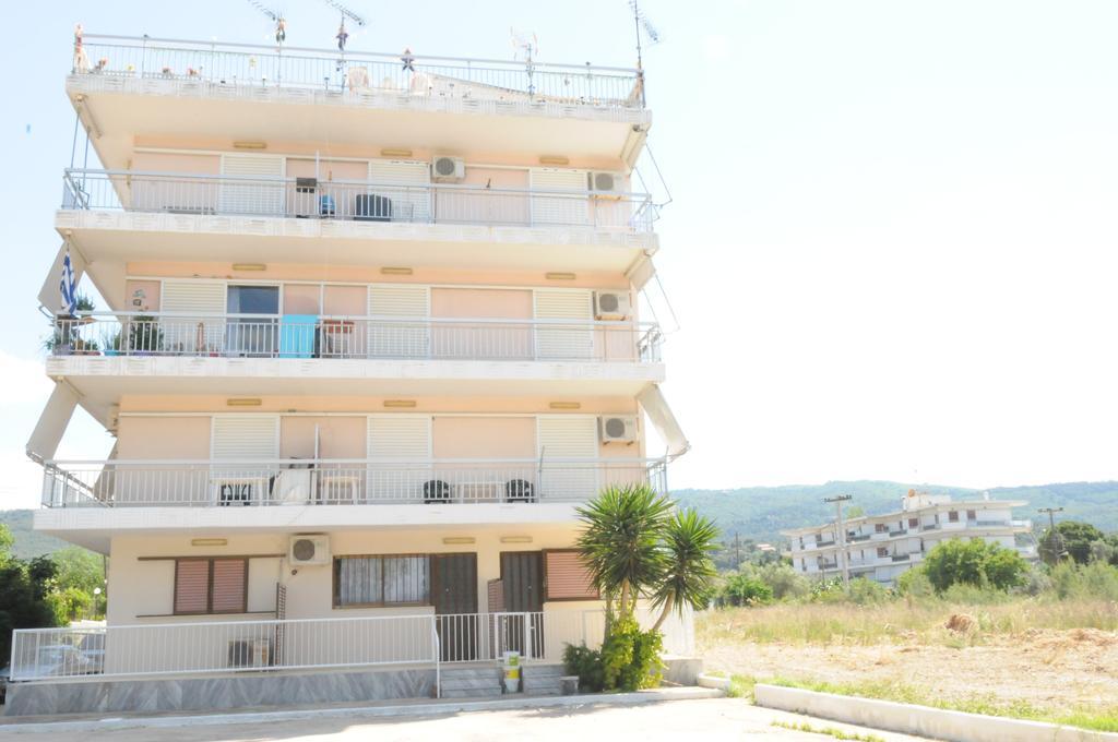 Kinetta Apartments Agioi Apostoloi  Екстериор снимка