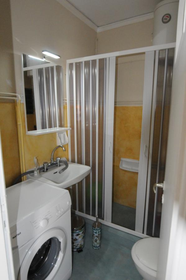 Kinetta Apartments Agioi Apostoloi  Екстериор снимка