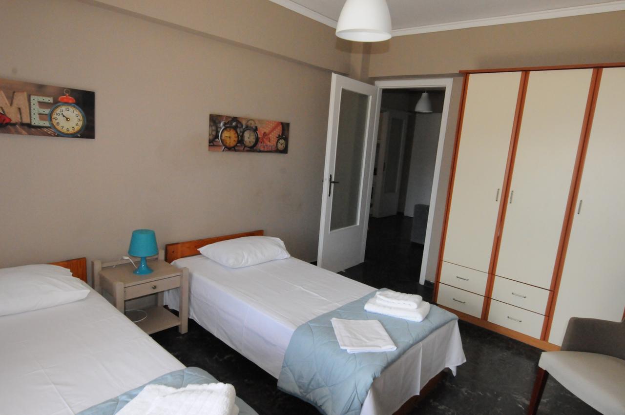 Kinetta Apartments Agioi Apostoloi  Екстериор снимка