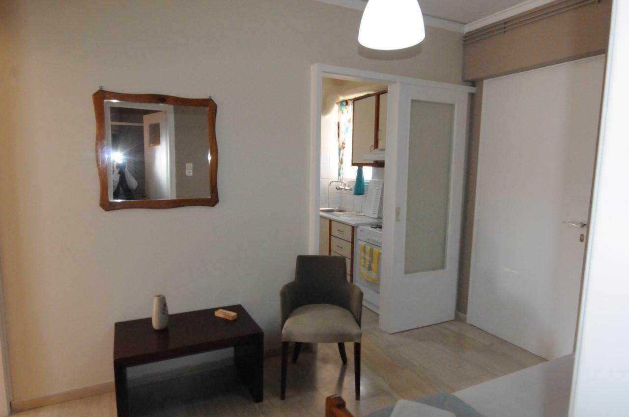 Kinetta Apartments Agioi Apostoloi  Екстериор снимка